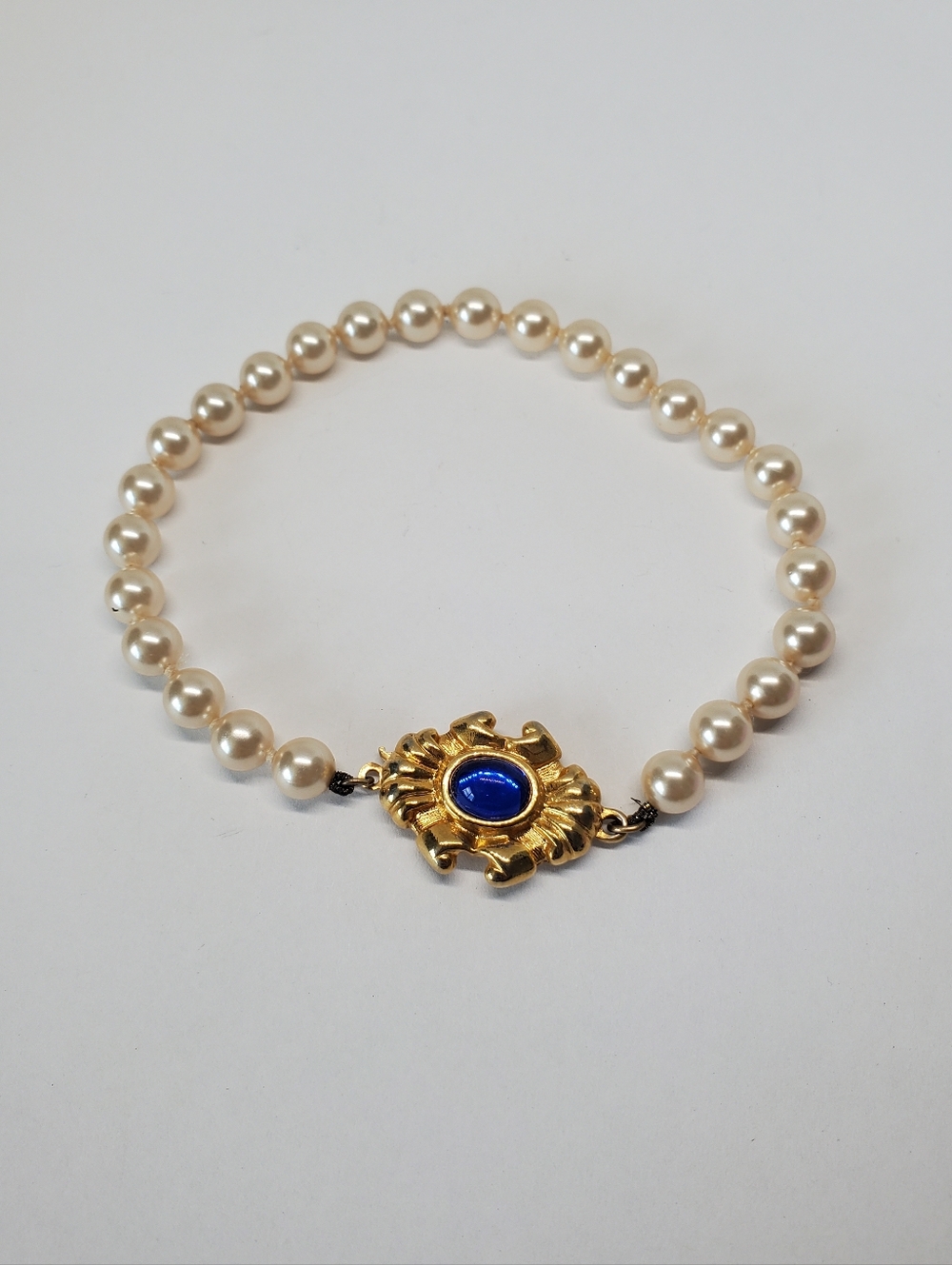 Vintage Glass Faux Pearl Gold Tone Blue Cabochon Clasp Bracelet